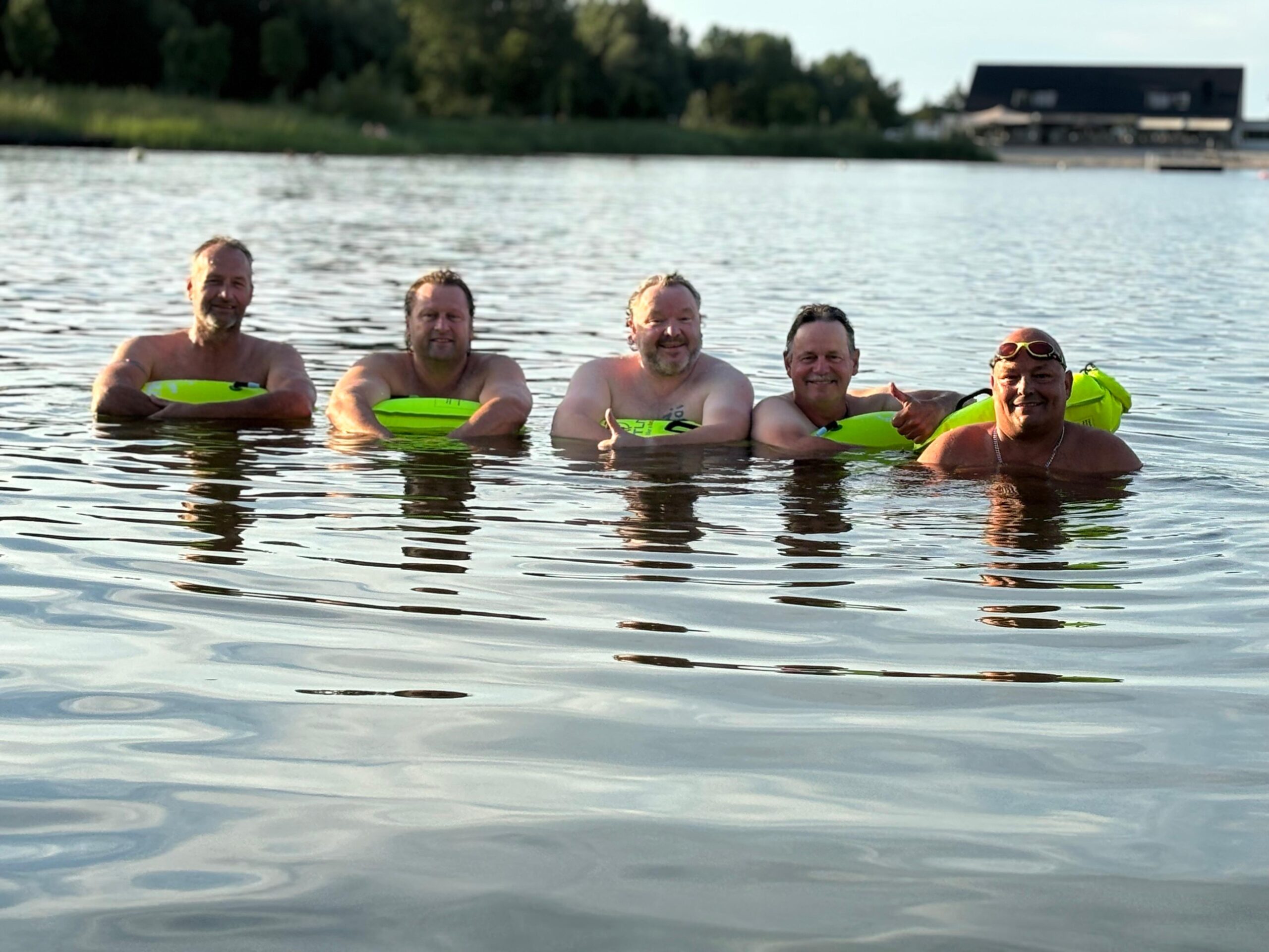 ‘Venose Zwemmers’ in training voor Amsterdam City Swim – Land Veno Actueel